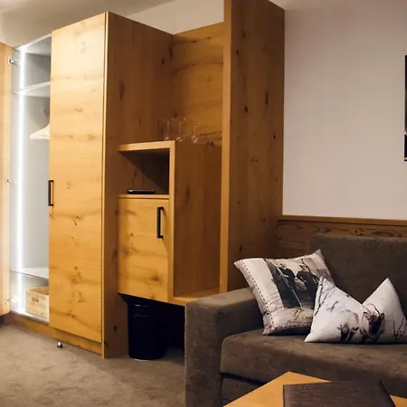 Pensjonat Haus Steffeler St. Anton am Arlberg