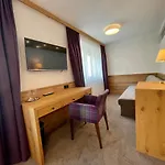 Haus Steffeler Casa de hóspedes 3*