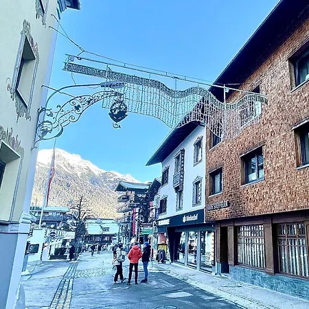 Haus Steffeler בית הארחה