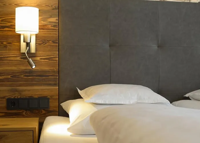 Haus Steffeler בית הארחה 3*