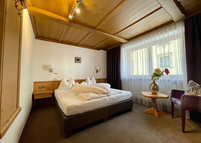 Haus Steffeler בית הארחה 3*